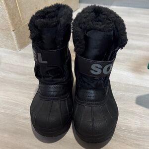 NWOT Sorel Kids Black Snow Boots size 13